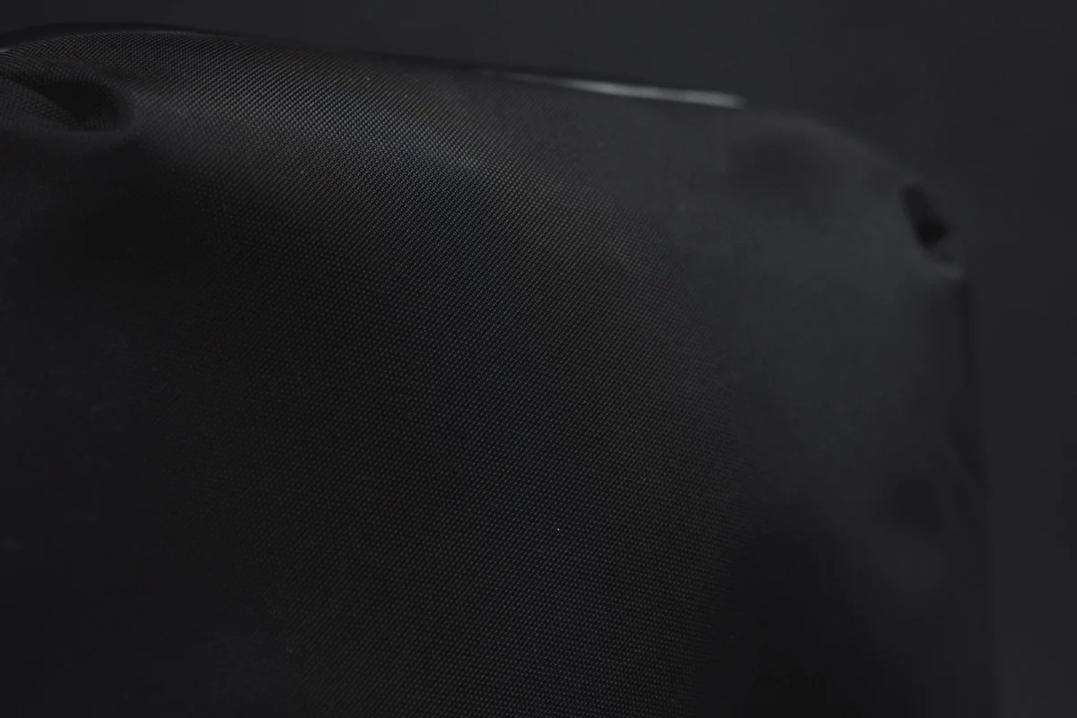Pioneer Carry Global Pouch｜素材：Baby Ballistic™