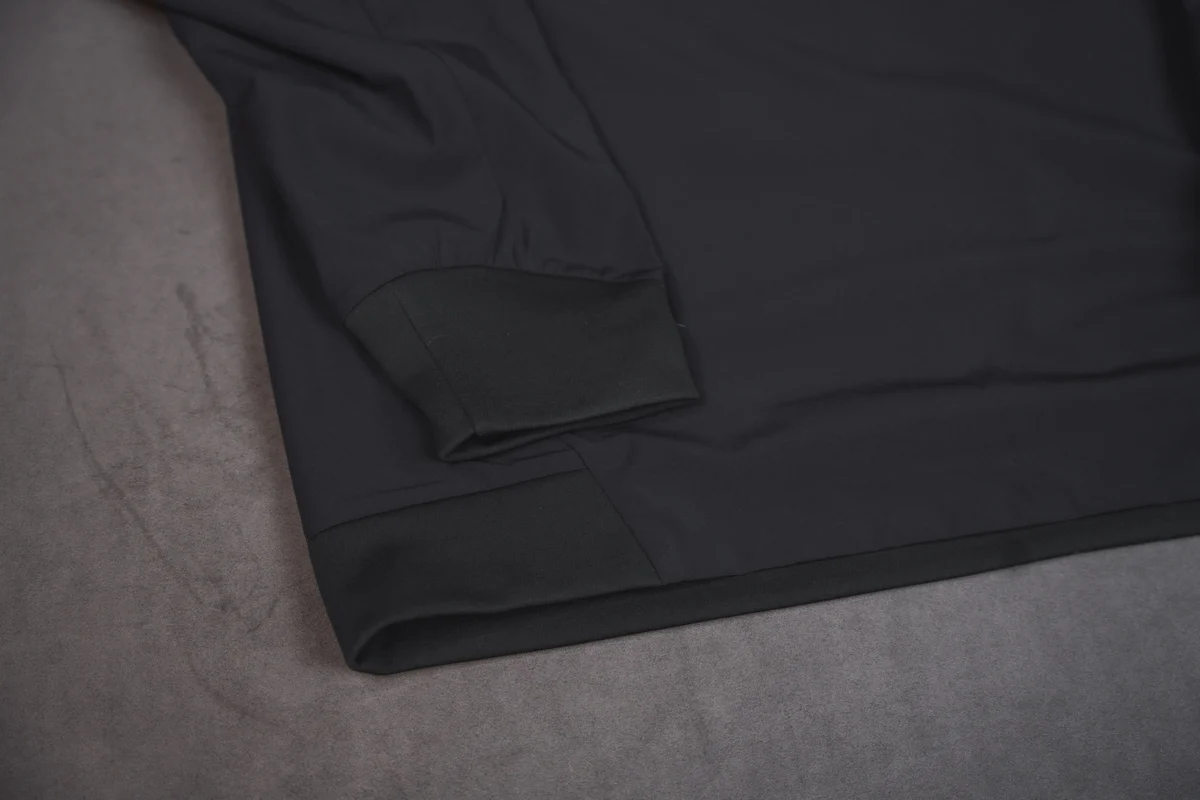 ARC'TERYX プロトンクルーネック｜袖口・裾