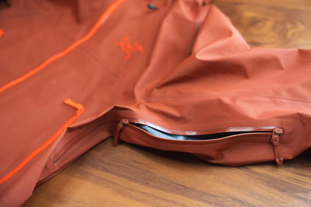 ARC'TERYX ベータSL|ベンチレーション