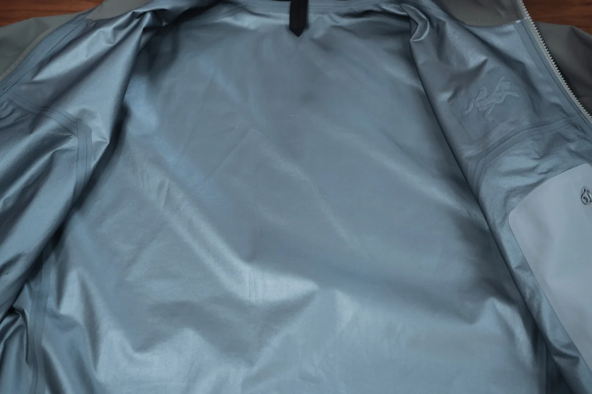 ARC'TERYX ベータジャケット|内観