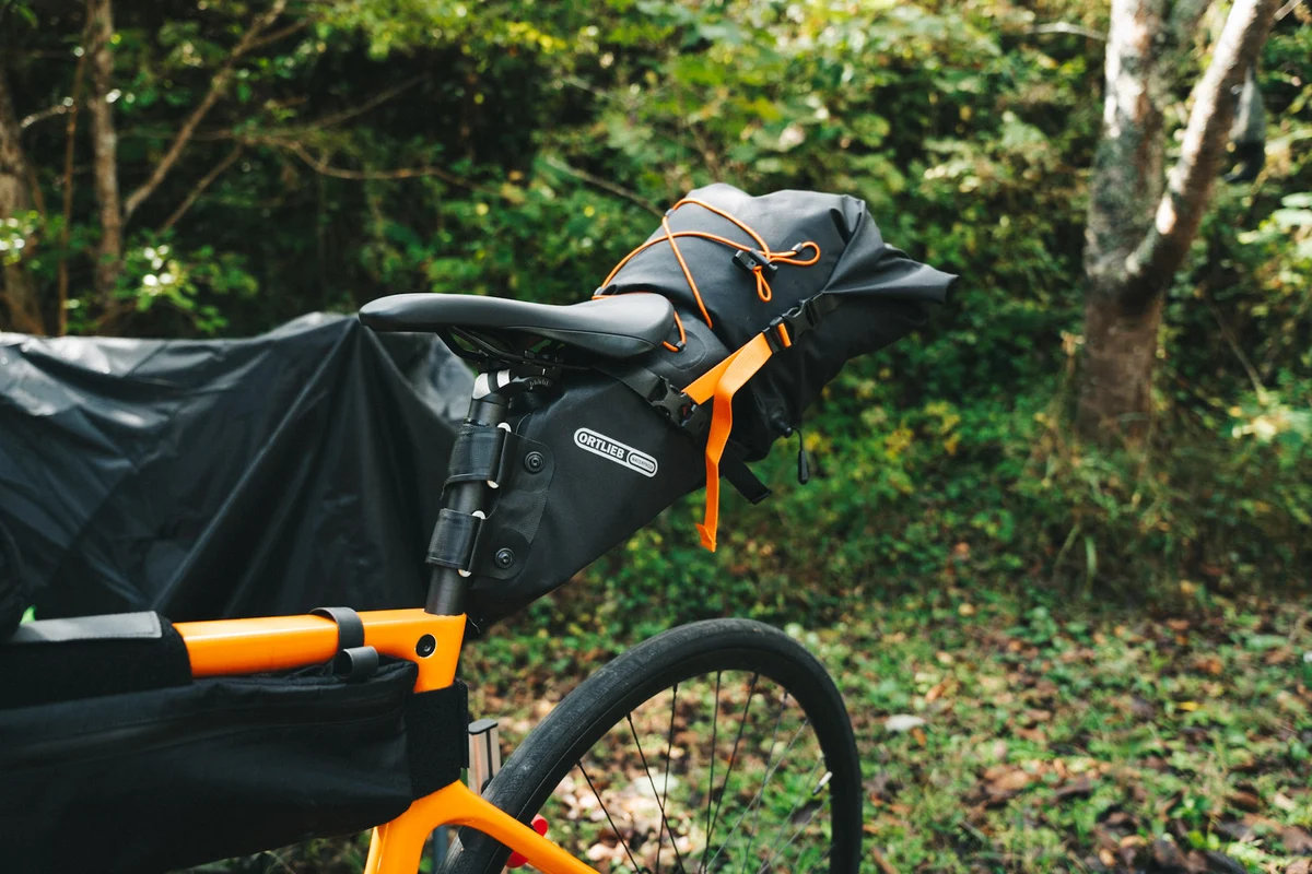 バイクパッキング装備|サドルバッグ:ORTLIEB 16.5L