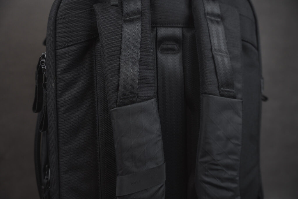 ABLE CARRY Max Backpack｜ショルダーハーネス
