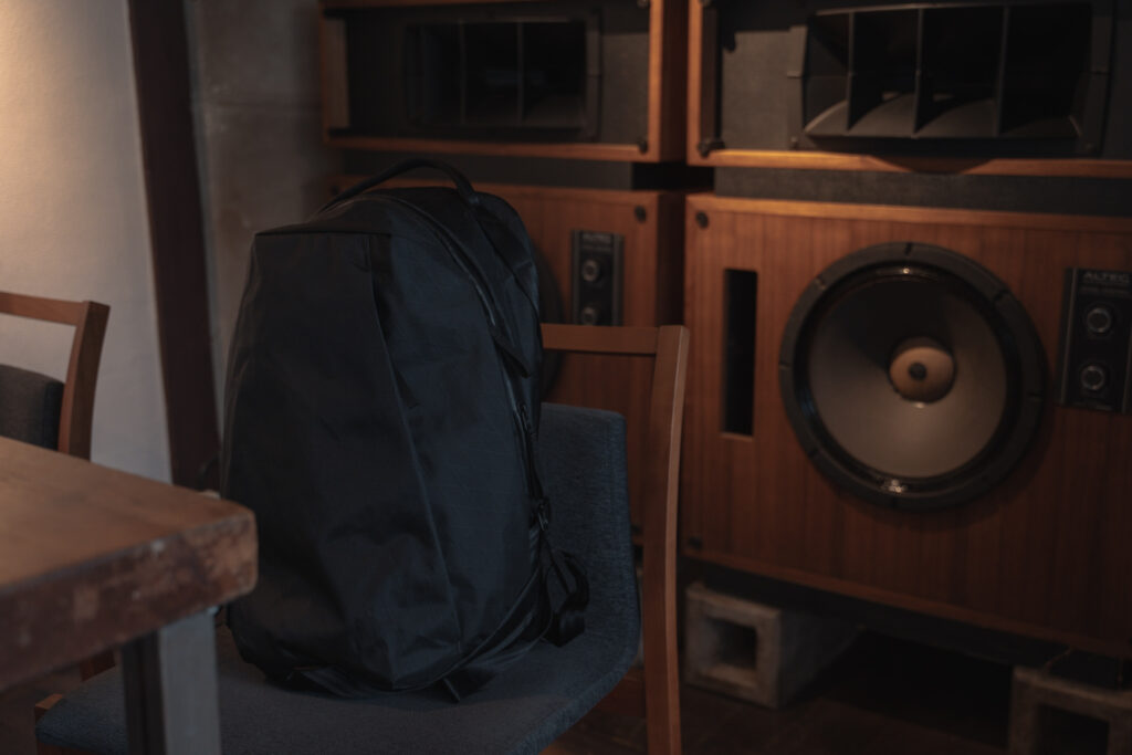 ABLE CARRY Daily Plus｜X-Pac Black