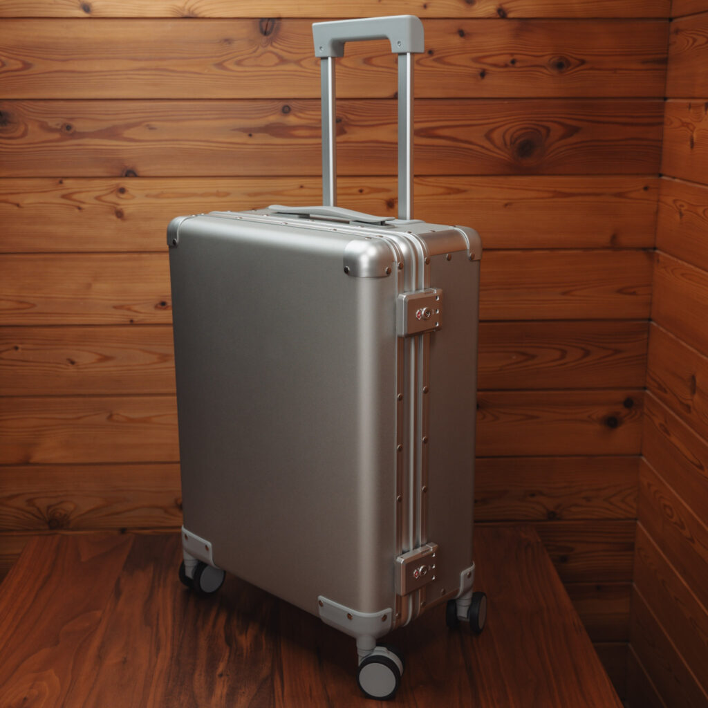 Magne Suitcase｜外観・スペック