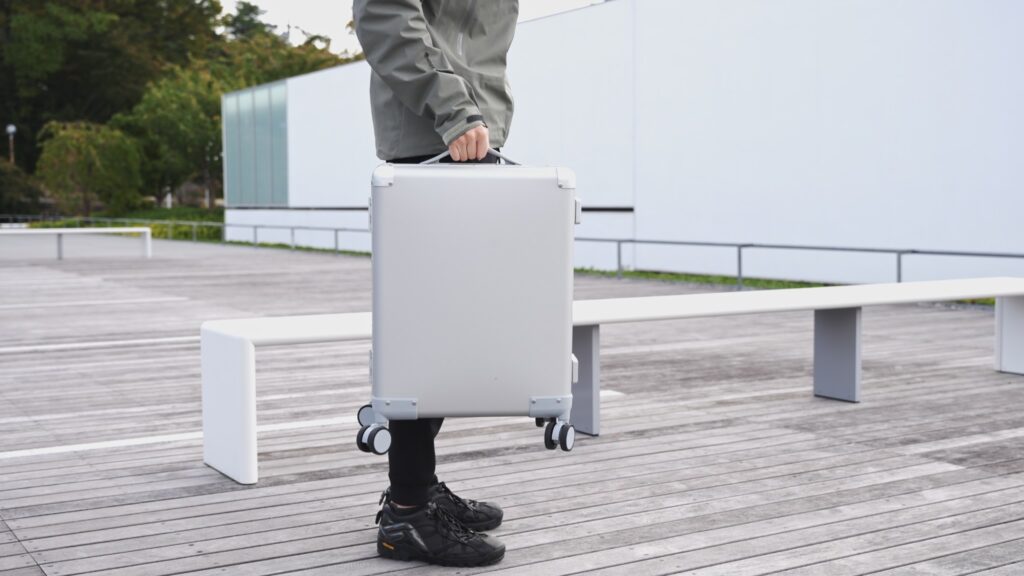 Magne Suitcase｜2.9kgの圧倒的軽さ