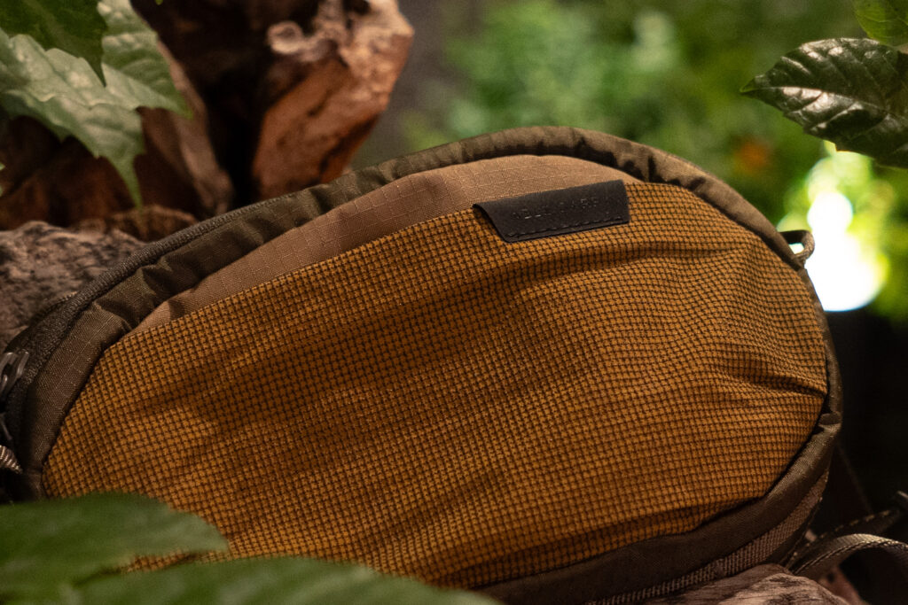 Core Sling MiniField Greenの外観